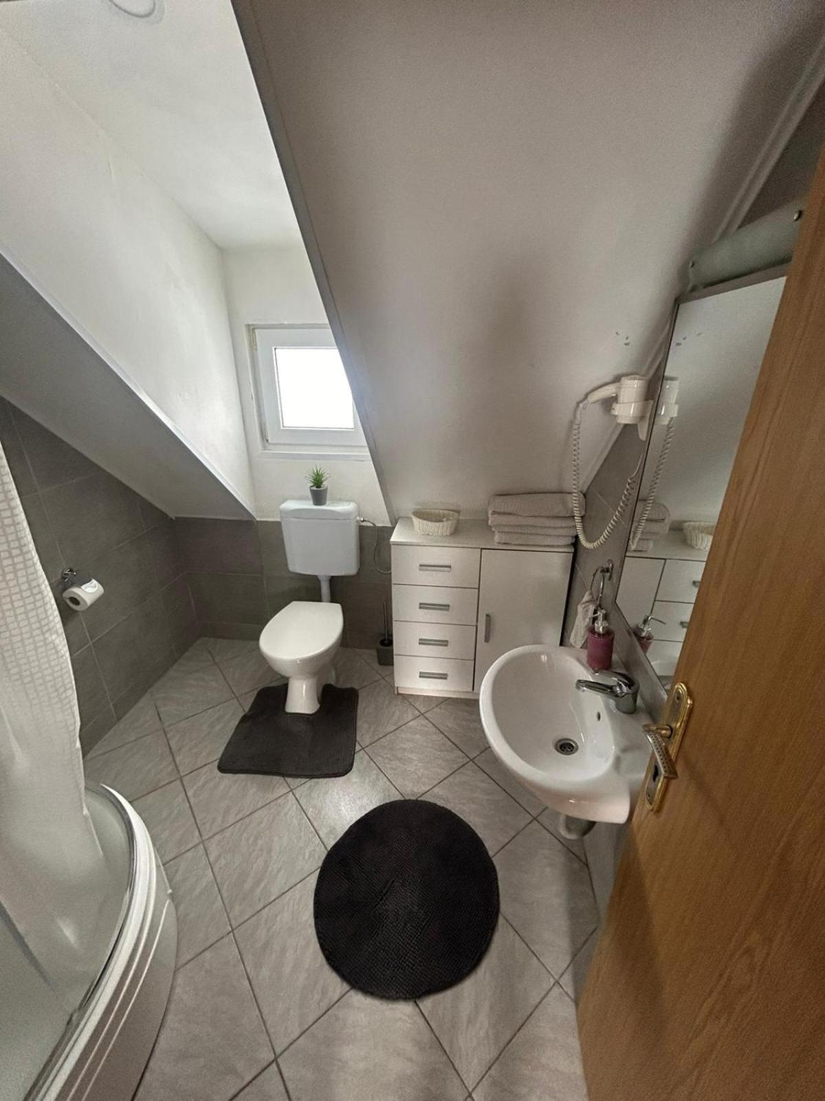 Apartment Mila Plitvička Jezera Exteriör bild